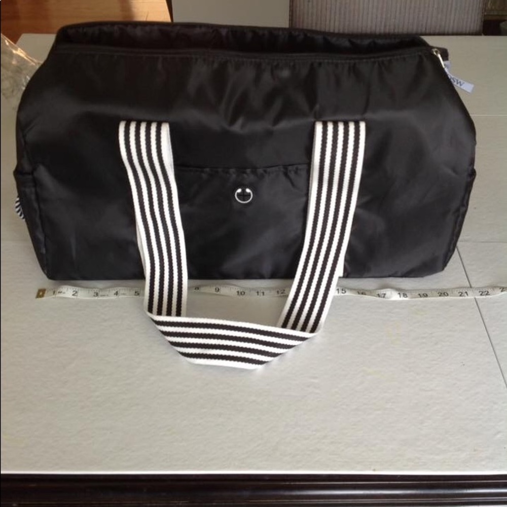 NWT.. DSW duffle bag